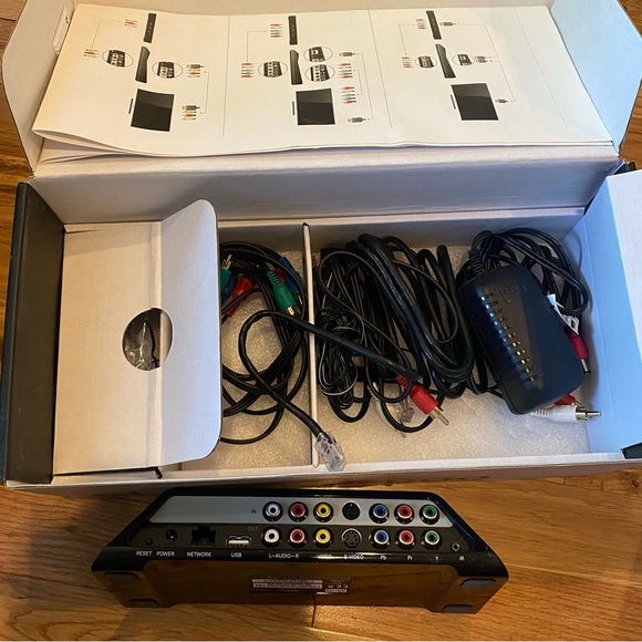 Sling Media Slingbox 500 Digital Media Streamer - Picture 3 of 3